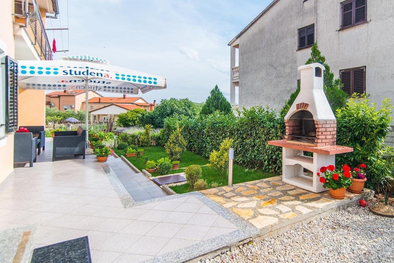 Apartment Stela Porec Ngoại thất bức ảnh